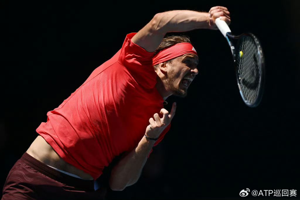 年终总决赛碾压拉沃尔杯，兹维列夫扛起全队