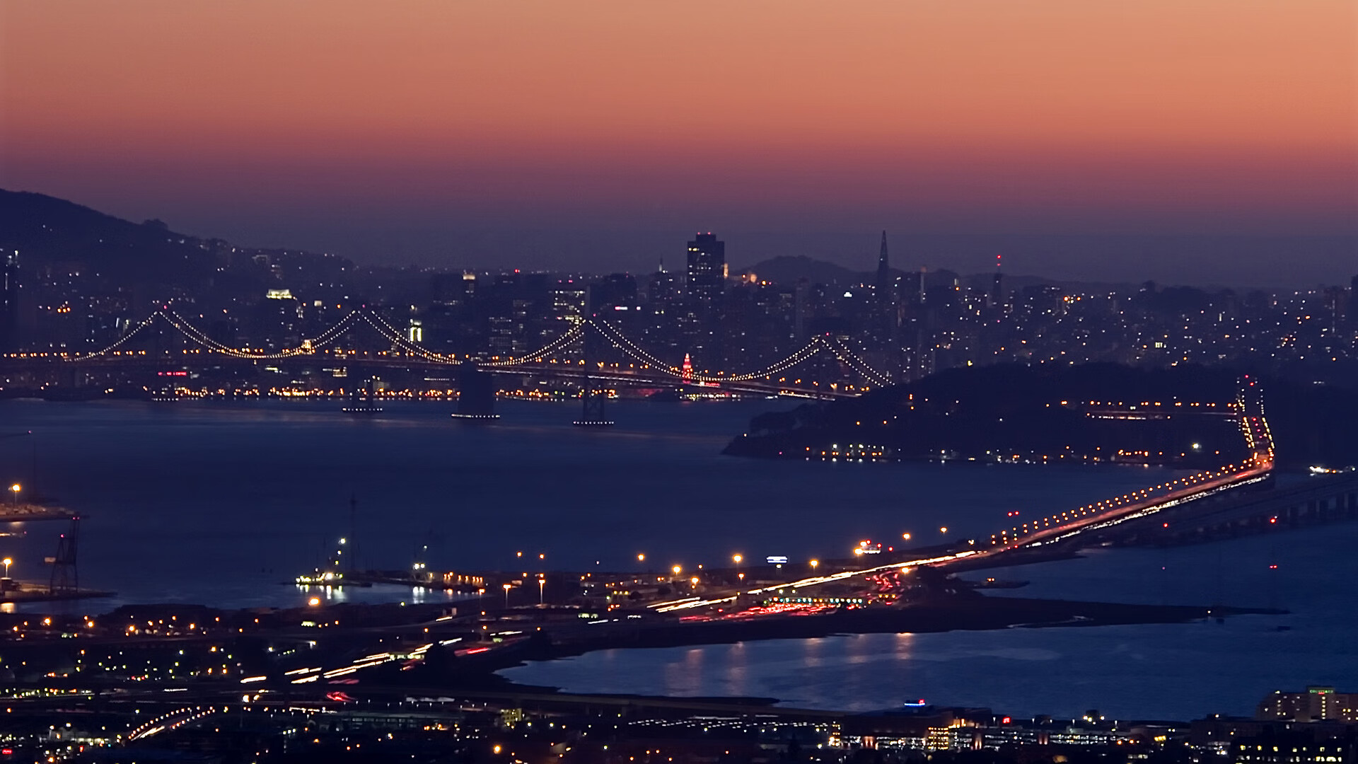 史诗逆转与引擎轰鸣，哥斯达黎加的绿茵奇迹与奥斯梅恩的街道狂飙